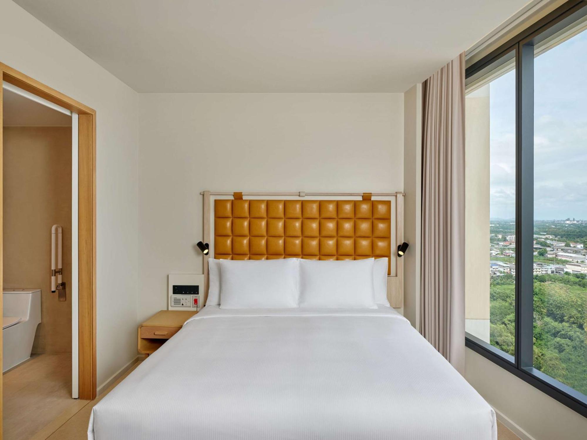 Hilton Garden Inn Районг Екстериор снимка