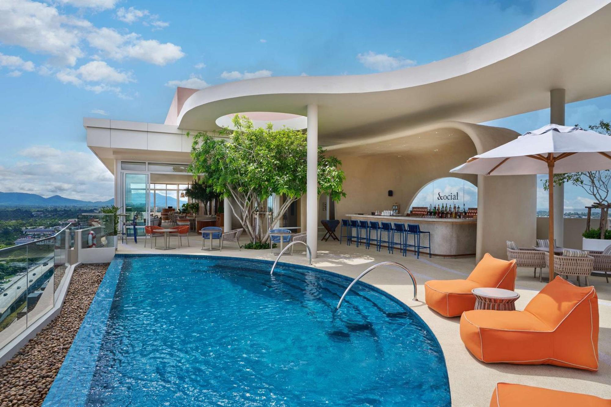 Hilton Garden Inn Районг Екстериор снимка